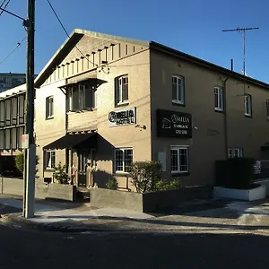 https://amelia-budget-hotel.queenslandhotels.net
